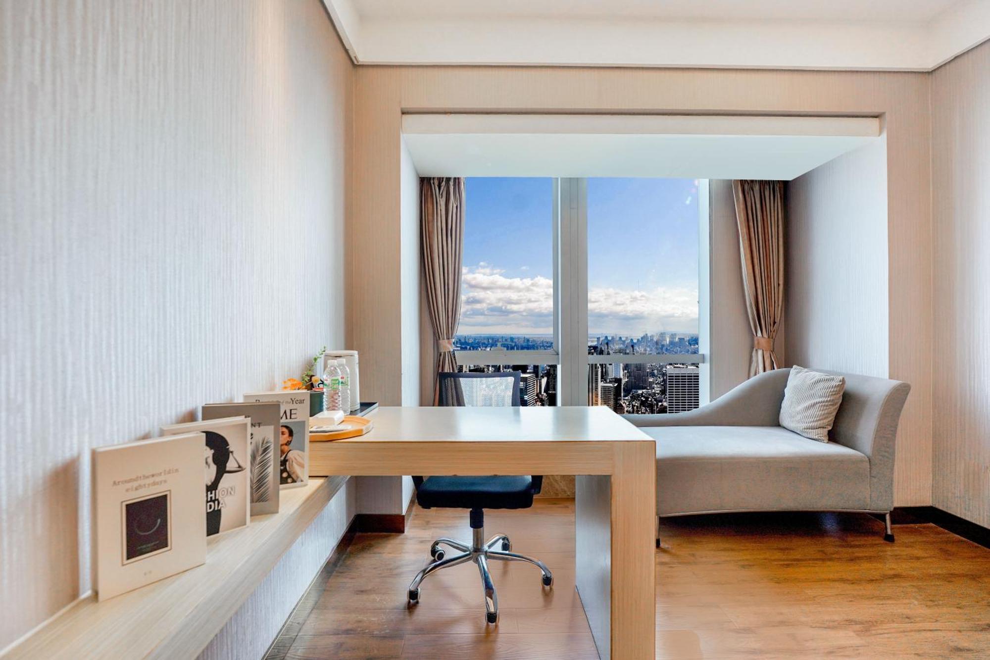 Ht Legend Hotel Changgang Metro Station Exit F -Direct To Canton Fair Luaran gambar