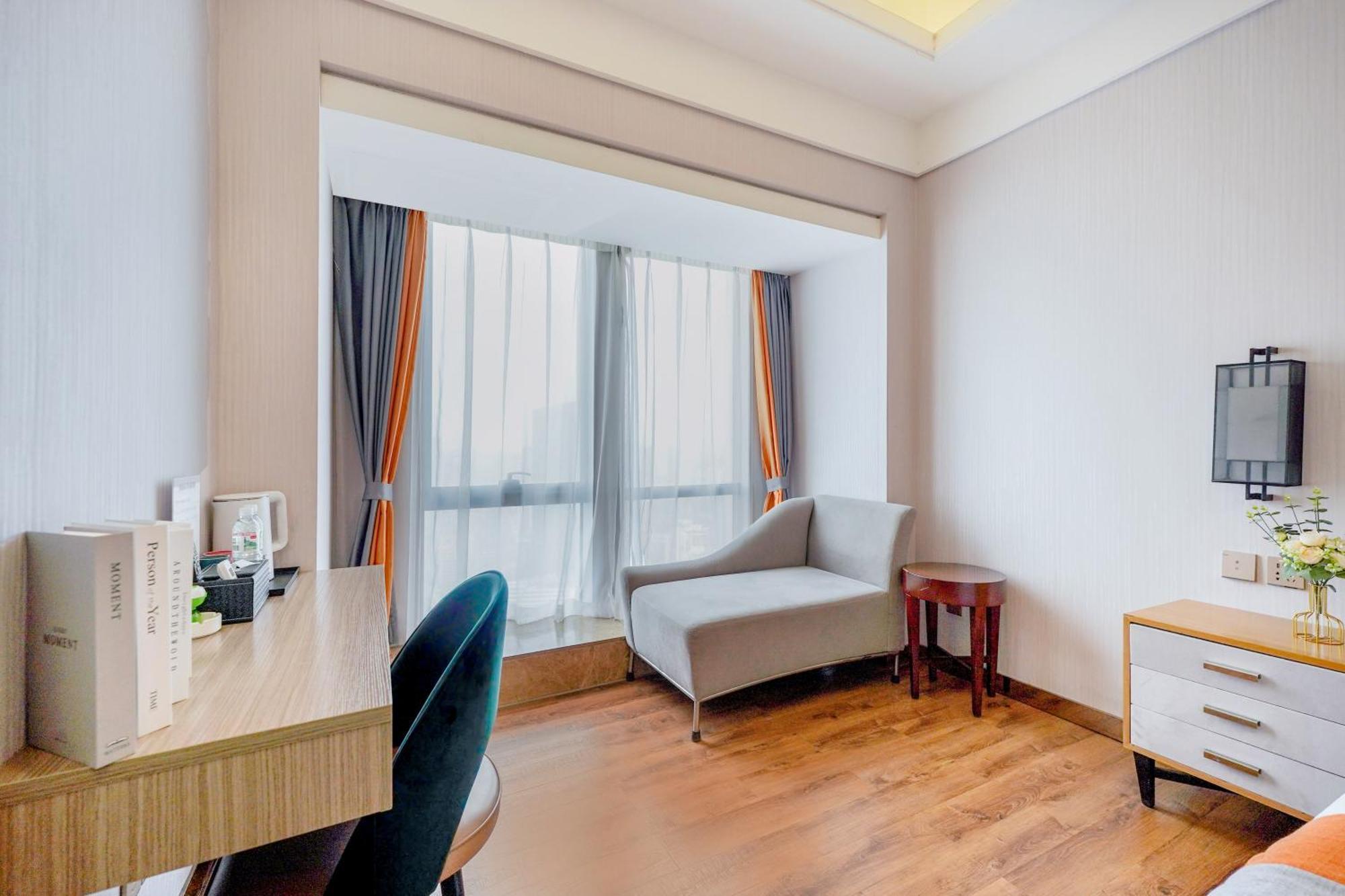 Ht Legend Hotel Changgang Metro Station Exit F -Direct To Canton Fair Luaran gambar
