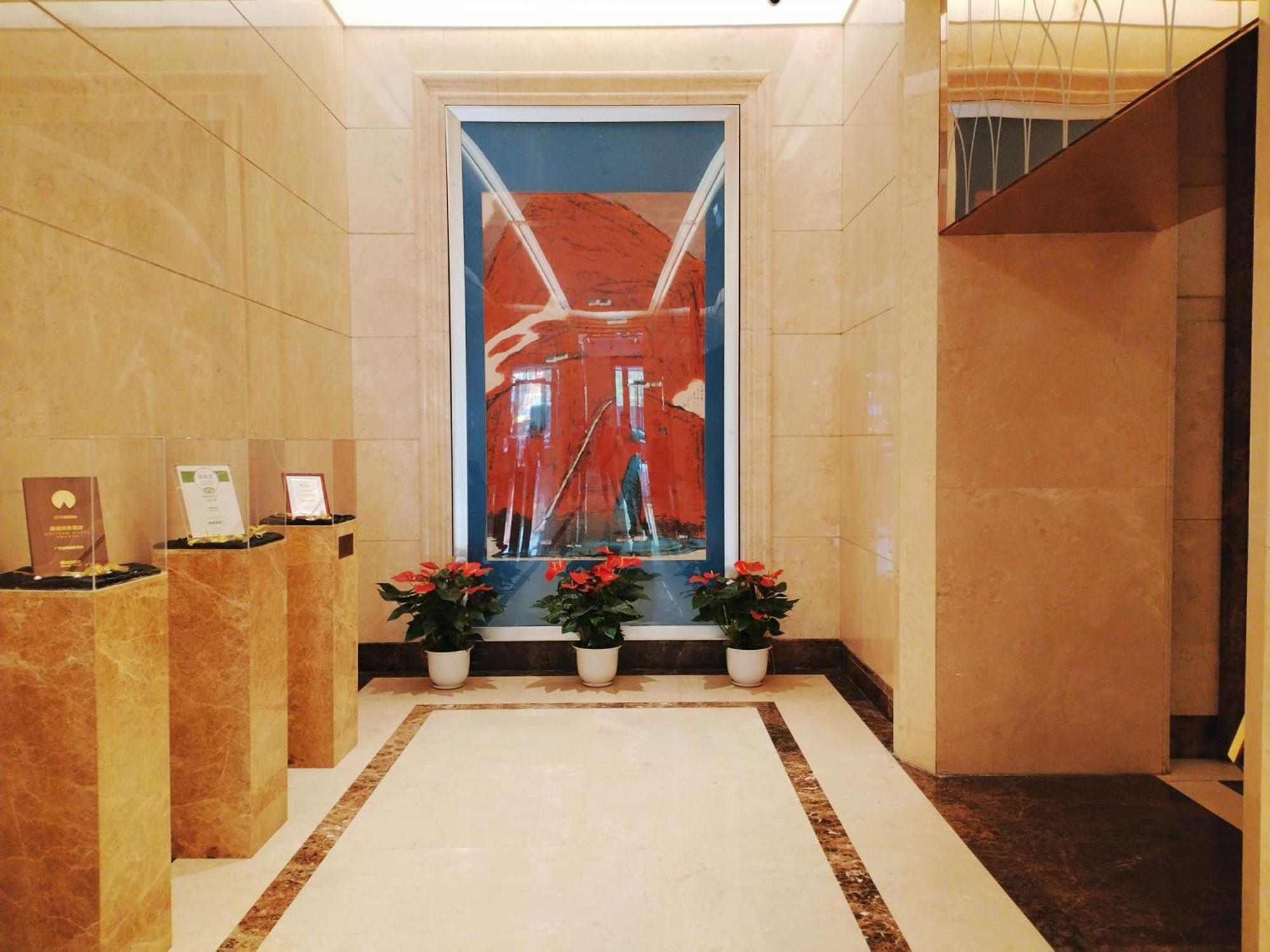 Ht Legend Hotel Changgang Metro Station Exit F -Direct To Canton Fair Luaran gambar